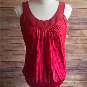 🍎Byer California Red Sleeveless Blouse. Size Med.